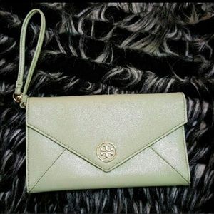Tory Burch Robinson Envelope Wristlet
